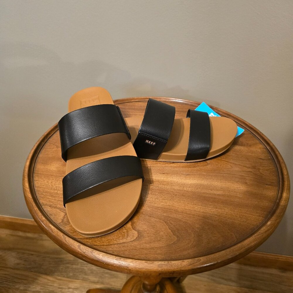 NWT, Women's Reef Sandals